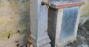 Una fontanella pubblica di acqua potabile in Italia