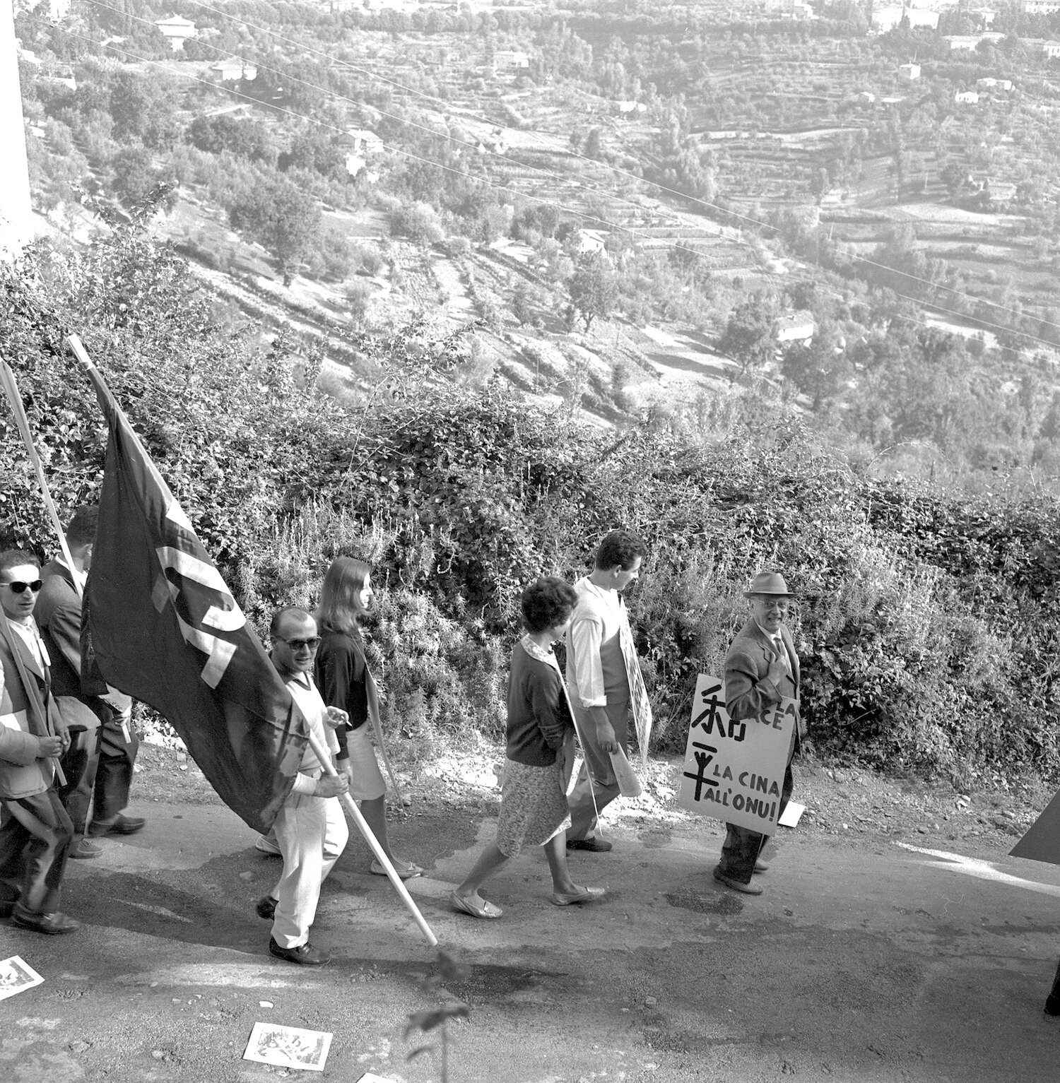 Foto storica della prima Marcia della Pace Perugia-Assisi del 24 settembre 1961