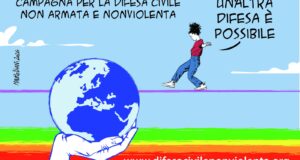 Vignetta di Mauro Biani per la Campagna per la Difesa Civile Non Armata e Nonviolenta: il claim Un altra difesa è possibile